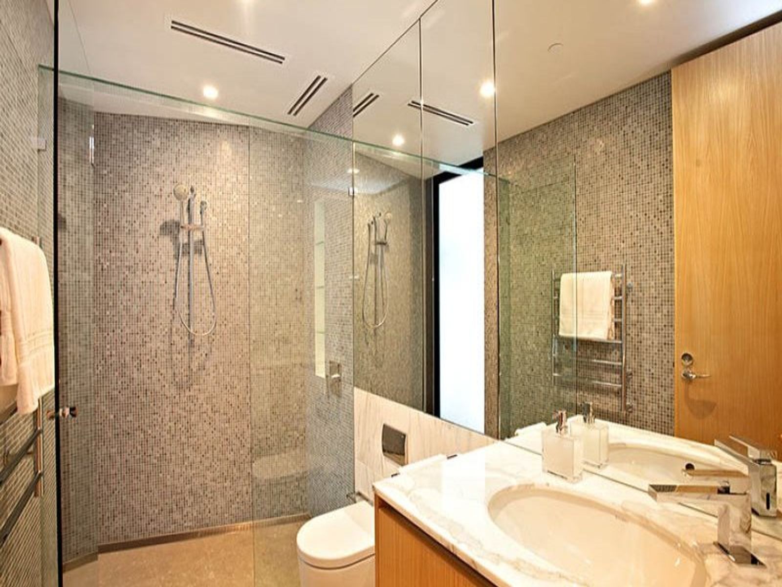111/1 Scott Street, Kangaroo Point, QLD 4169