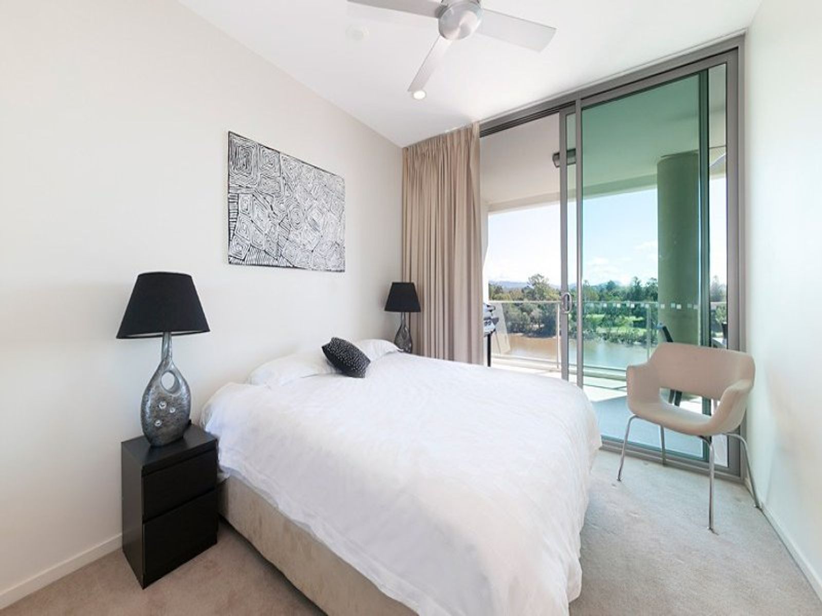 219/205 King Arthur Street, Tennyson, QLD 4105