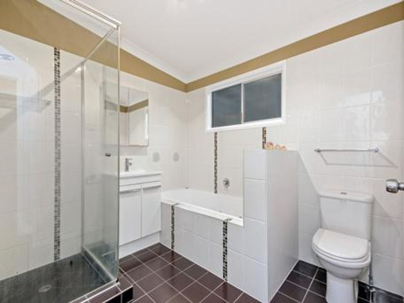 26 Yathong Court, Arana Hills, QLD 4054