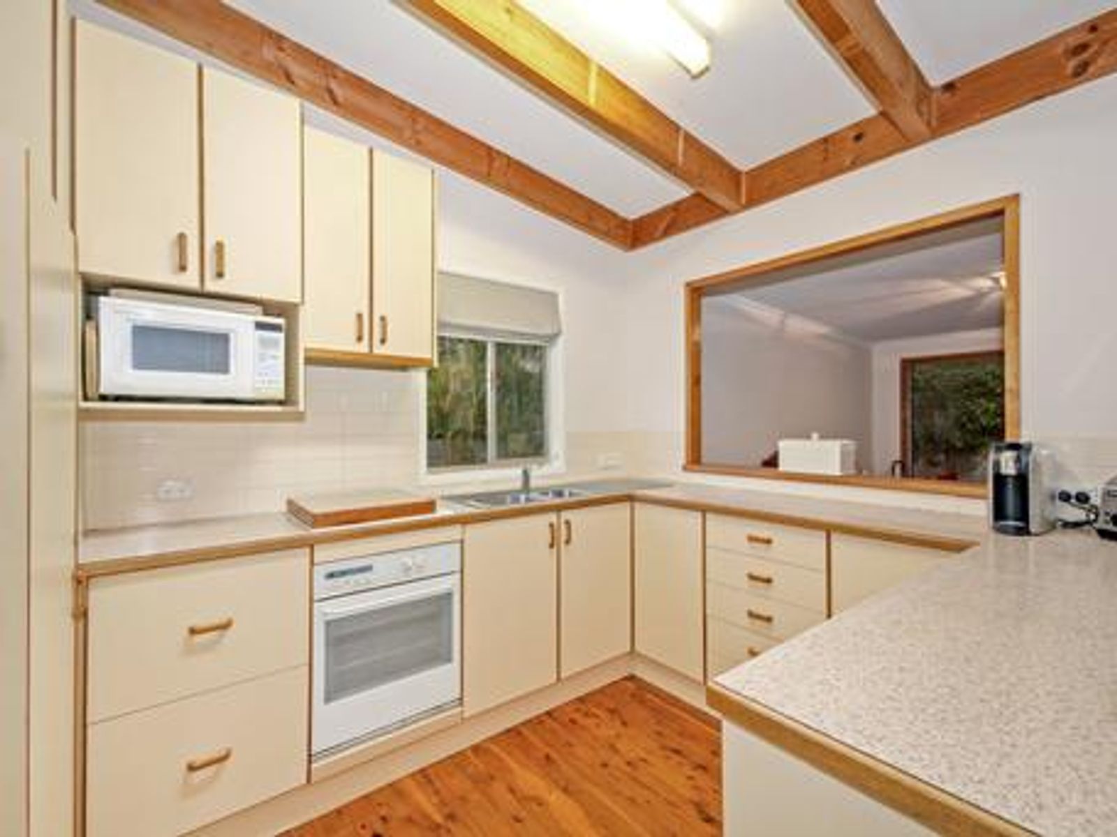 26 Yathong Court, Arana Hills, QLD 4054