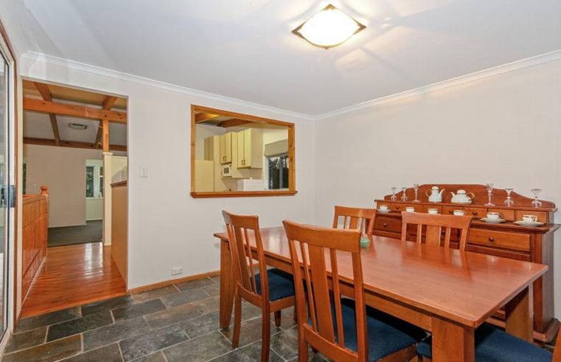 26 Yathong Court, Arana Hills, QLD 4054