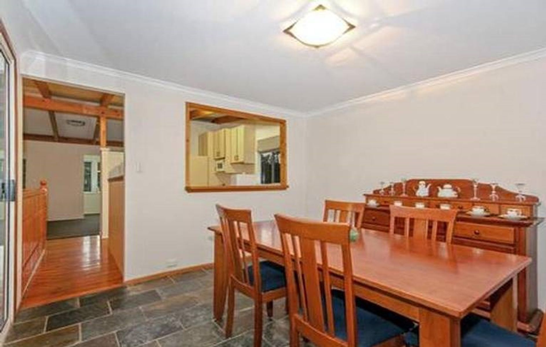 26 Yathong Court, Arana Hills, QLD 4054