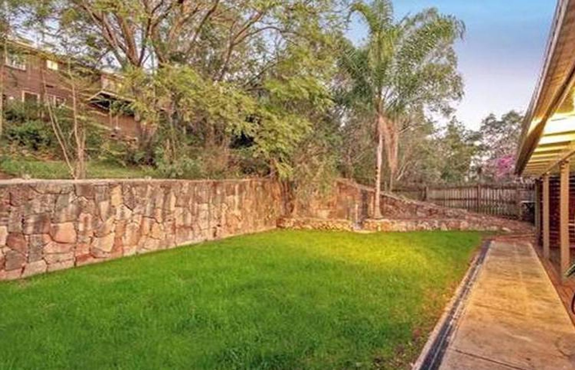 26 Yathong Court, Arana Hills, QLD 4054