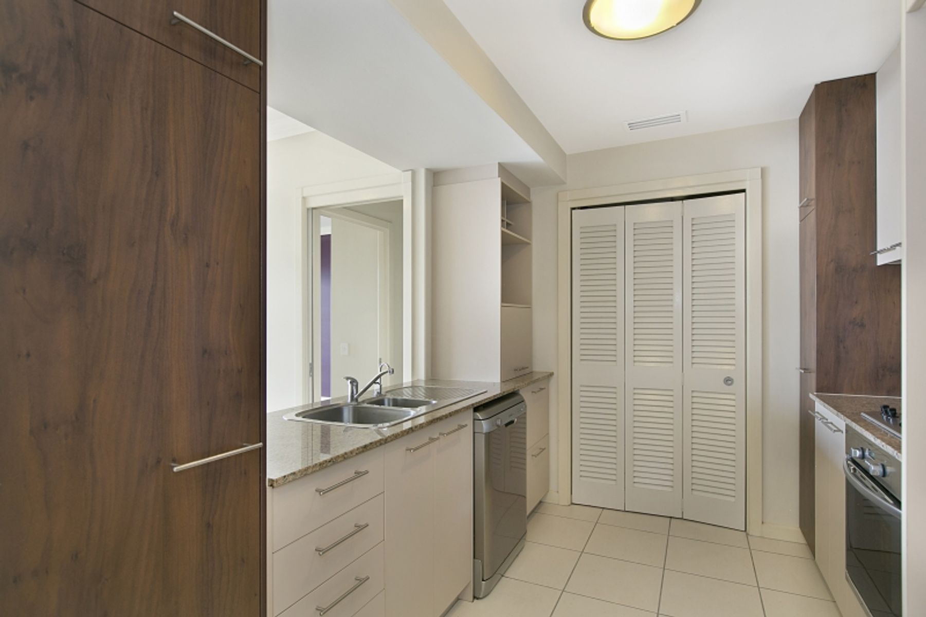 1702/141 Campbell Street, Bowen Hills, QLD 4006